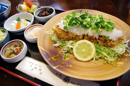 とんかつ蘭　三島駅前　お持ち帰り　とんかつ